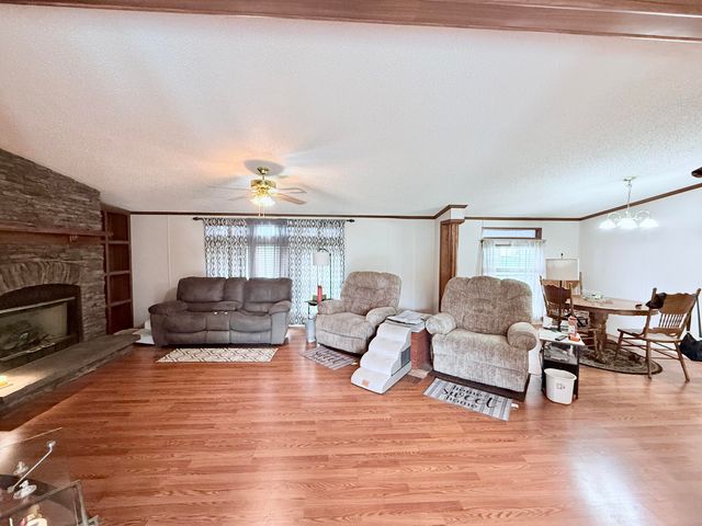 7842 Lay Road, Houston, MO 65483