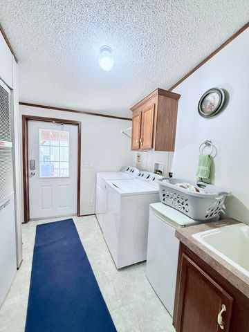 7842 Lay Road, Houston, MO 65483