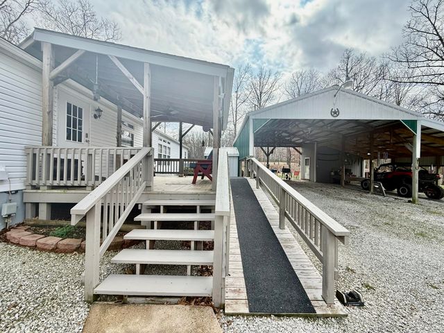 7842 Lay Road, Houston, MO 65483