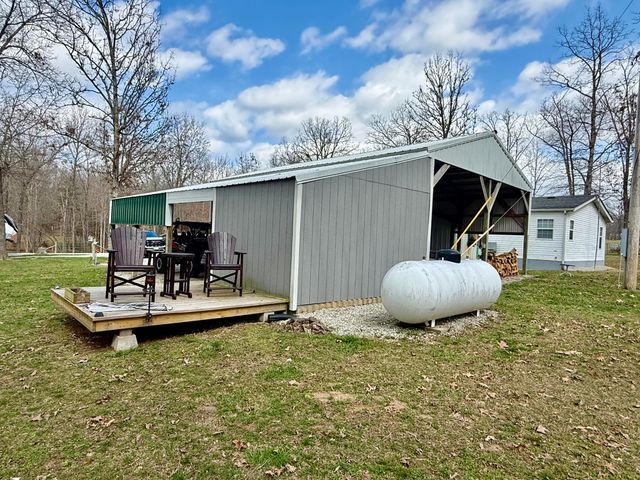 7842 Lay Road, Houston, MO 65483