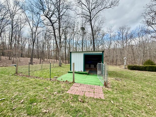 7842 Lay Road, Houston, MO 65483