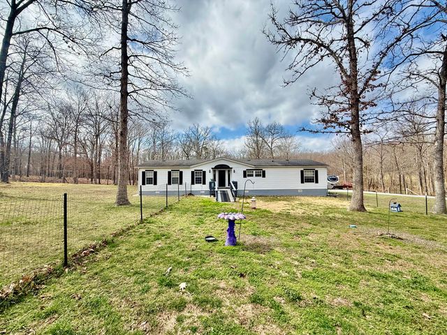 7842 Lay Road, Houston, MO 65483