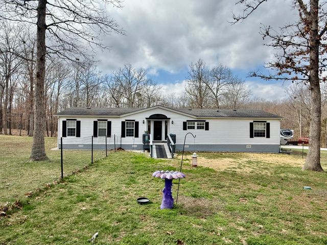 7842 Lay Road, Houston, MO 65483