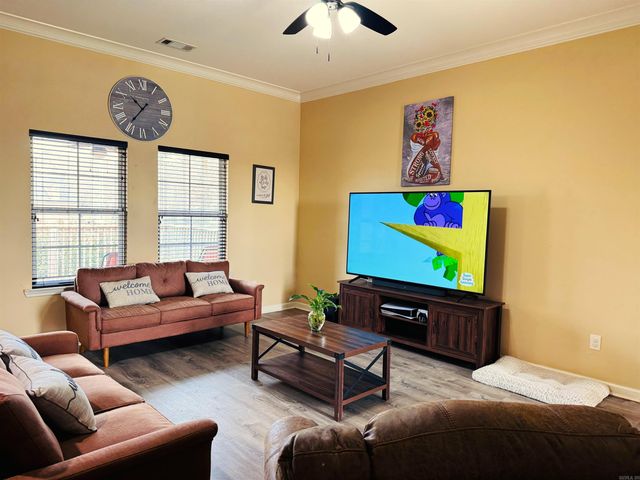 634 Hideaway Circle, Alexander, AR 72002