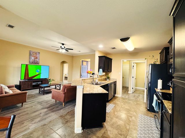 634 Hideaway Circle, Alexander, AR 72002