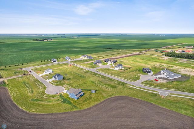 748 5TH Avenue N, Casselton, ND 58012