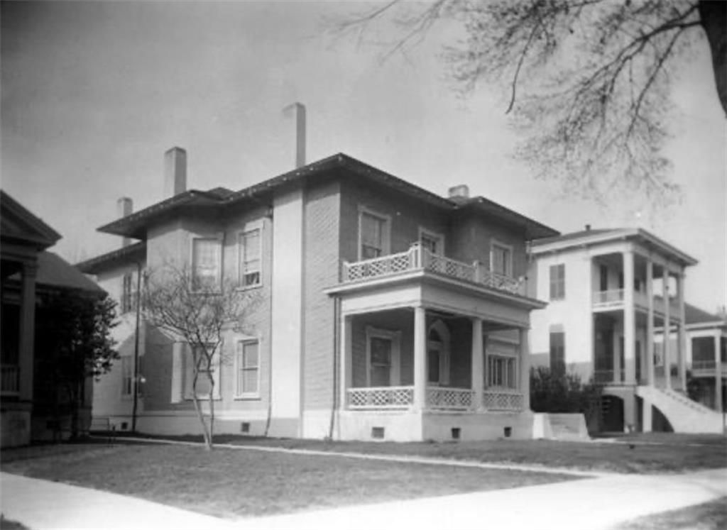 962 Government Street, Mobile, AL 36604 — exterior