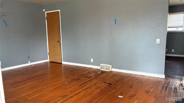 1537 Chesley Drive, St Louis, MO 63136