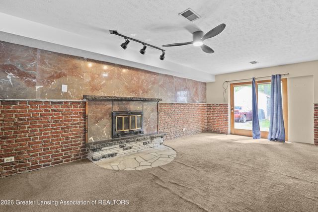 504 N Magnolia Avenue, Lansing, MI 48912