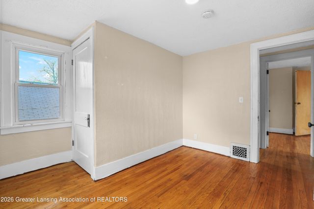504 N Magnolia Avenue, Lansing, MI 48912