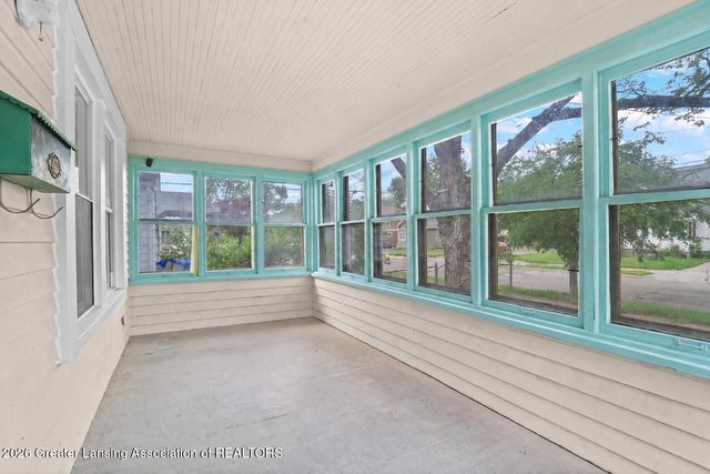 504 N Magnolia Avenue, Lansing, MI 48912