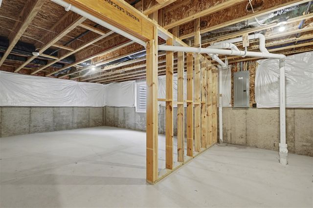 5601 Paxton Court, Portage, MI 49024