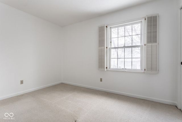 27 Dapple Court, Zionsville, IN 46077