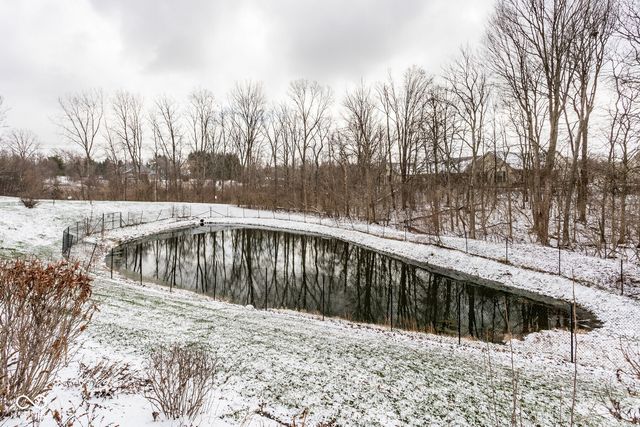 27 Dapple Court, Zionsville, IN 46077