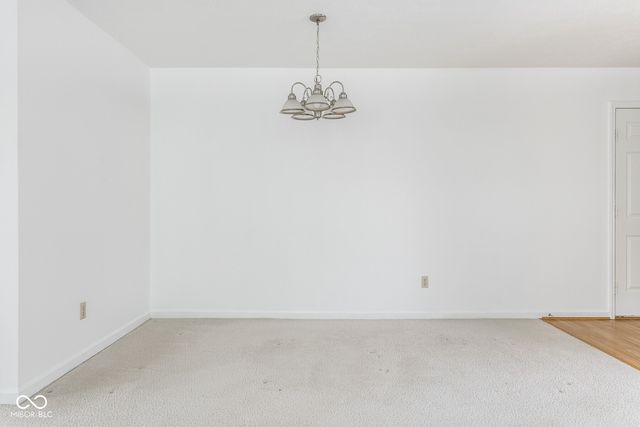 27 Dapple Court, Zionsville, IN 46077