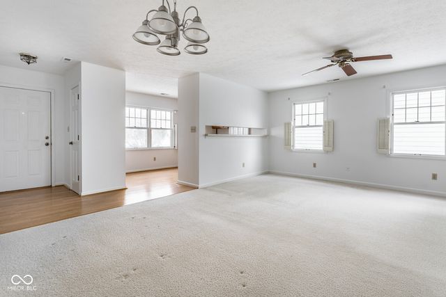 27 Dapple Court, Zionsville, IN 46077