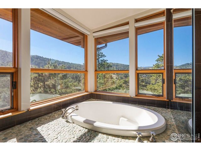 807 Timber Ln, Boulder, CO 80304