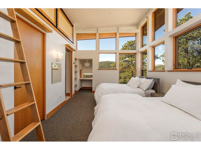 807 Timber Ln, Boulder, CO 80304