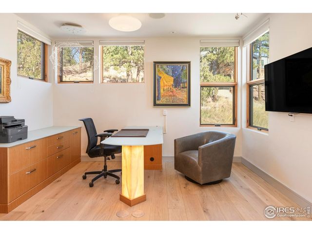 807 Timber Ln, Boulder, CO 80304