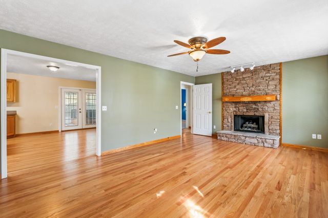 3467 New Hope Rd, Hendersonville, TN 37075