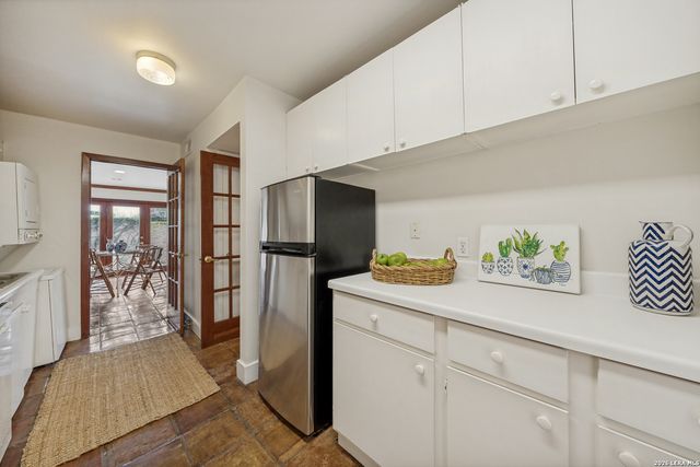 185 Terrell Rd Apt 201, San Antonio, TX 78209