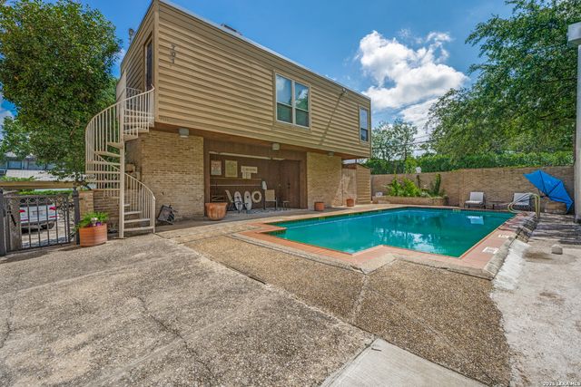 185 Terrell Rd Apt 201, San Antonio, TX 78209