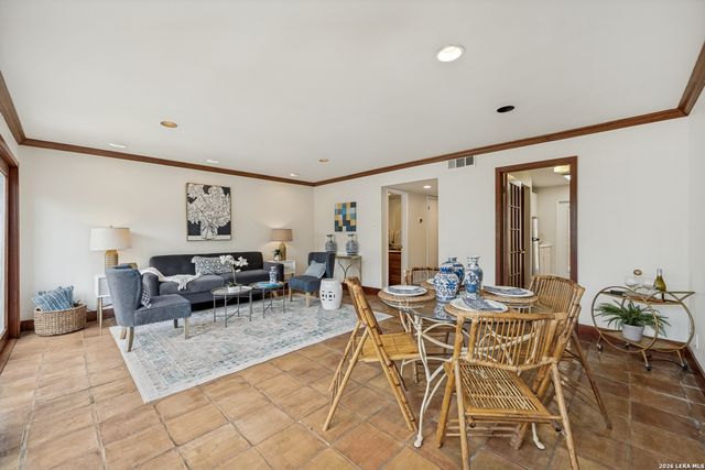185 Terrell Rd Apt 201, San Antonio, TX 78209