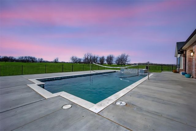 6720 W Tecumseh Road, Norman, OK 73072