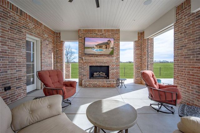 6720 W Tecumseh Road, Norman, OK 73072