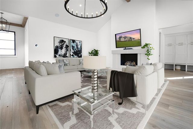 6720 W Tecumseh Road, Norman, OK 73072