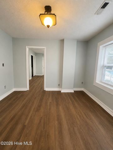1303 King Street, Wilmington, NC 28401