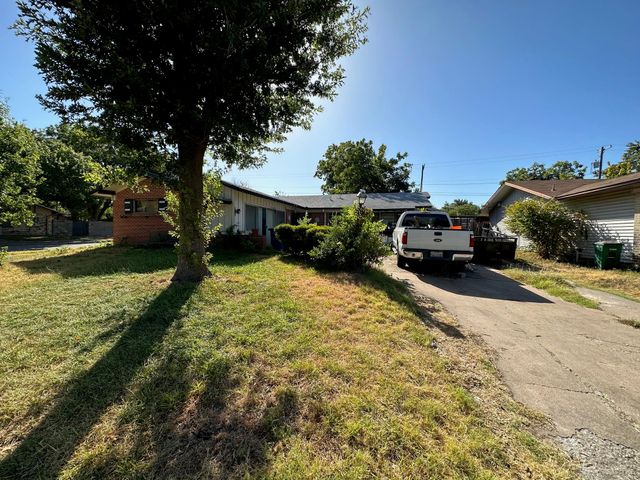 8311 Briarwood LN, Austin, TX 78757