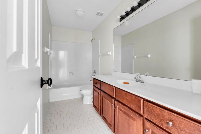 7563 CORDOVA CLUB DR E, Cordova, TN 38018