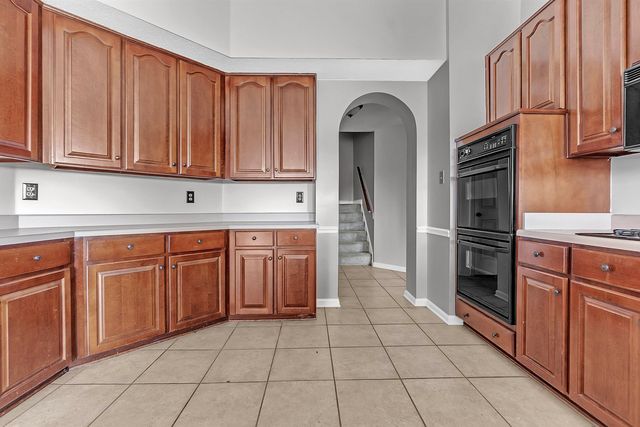 7563 CORDOVA CLUB DR E, Cordova, TN 38018