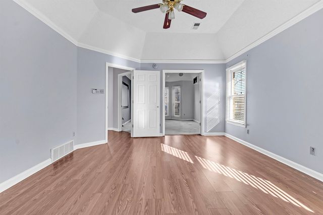 7563 CORDOVA CLUB DR E, Cordova, TN 38018