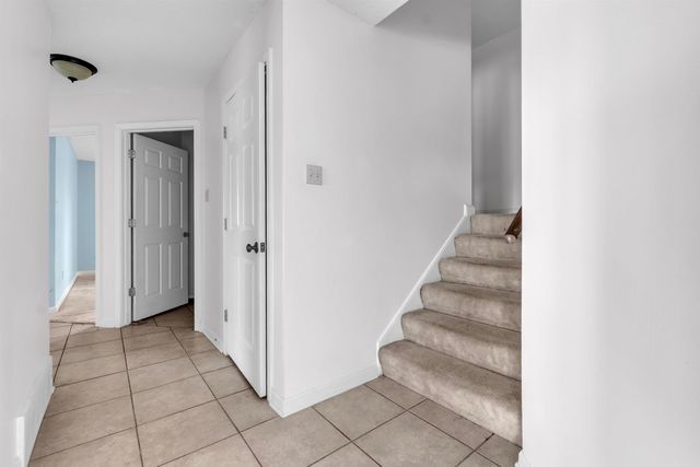 7563 CORDOVA CLUB DR E, Cordova, TN 38018