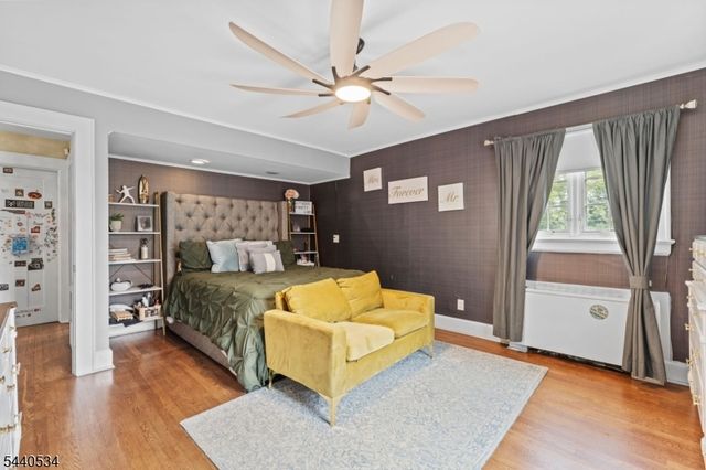 562 Irvington Ave, Elizabeth City, NJ 07208