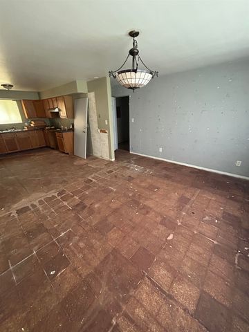 1058 Cora Drive, Flint, MI 48532