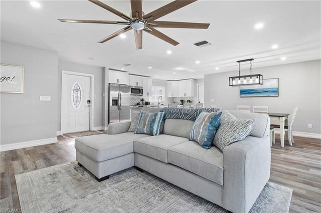 3110 SE 16th PL, Cape Coral, FL 33904