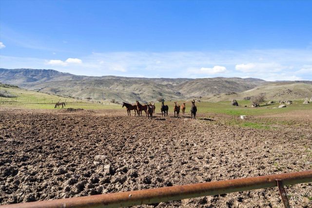 11555 Liberty Rd, Sweet, ID 83670
