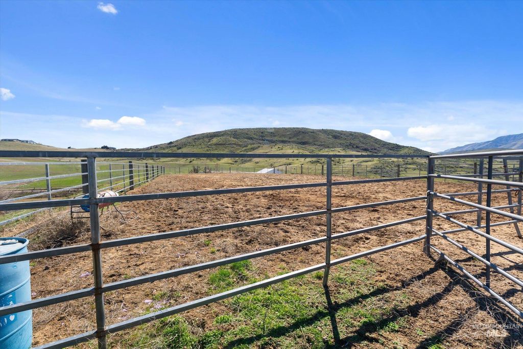 11555 Liberty Rd, Sweet, ID 83670 photo 8