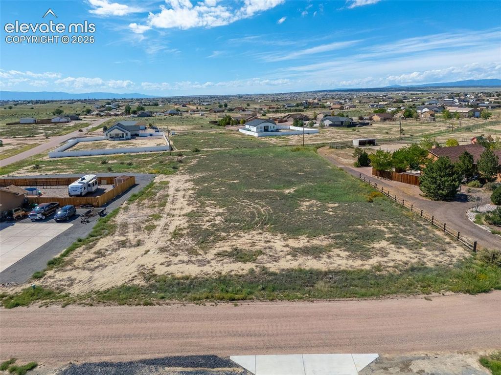 1211 N Hill Lane, Pueblo West, CO 81007 — exterior