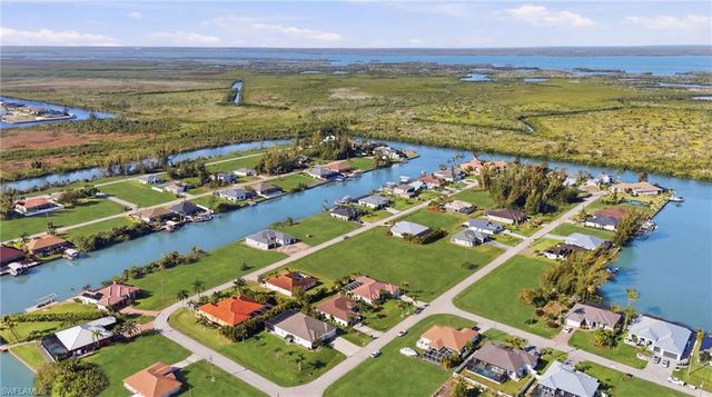 4222 NW 22nd ST, Cape Coral, FL 33993