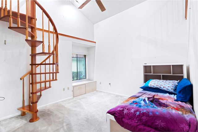 2845 DUQUESNE Circle, West Palm Beach, FL 33409