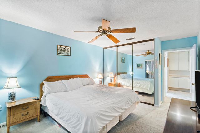 2845 DUQUESNE Circle, West Palm Beach, FL 33409