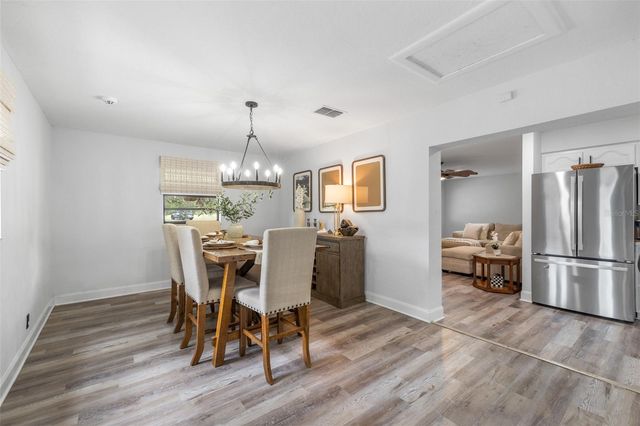 2118 E KEYSVILLE ROAD, Lithia, FL 33547