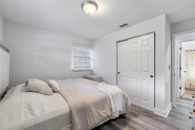 2118 E KEYSVILLE ROAD, Lithia, FL 33547
