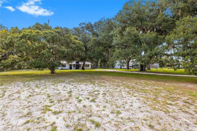 2118 E KEYSVILLE ROAD, Lithia, FL 33547