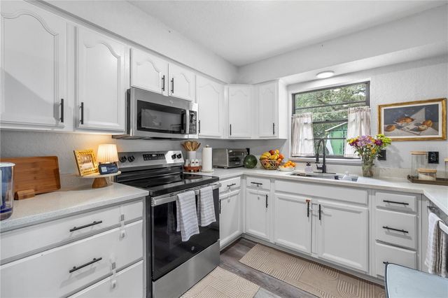 2118 E KEYSVILLE ROAD, Lithia, FL 33547