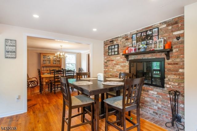10 Cedar Wax Wing Rd, Allamuchy Twp., NJ 07840